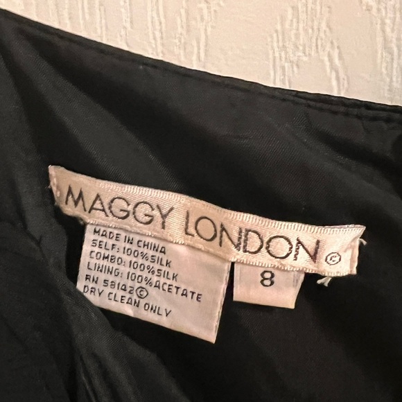 FINal PRICE DROP Maggie London Seersucker Dress - Picture 3 of 5